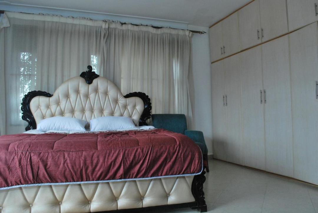 Jacuzzi City Home Кампала Экстерьер фото