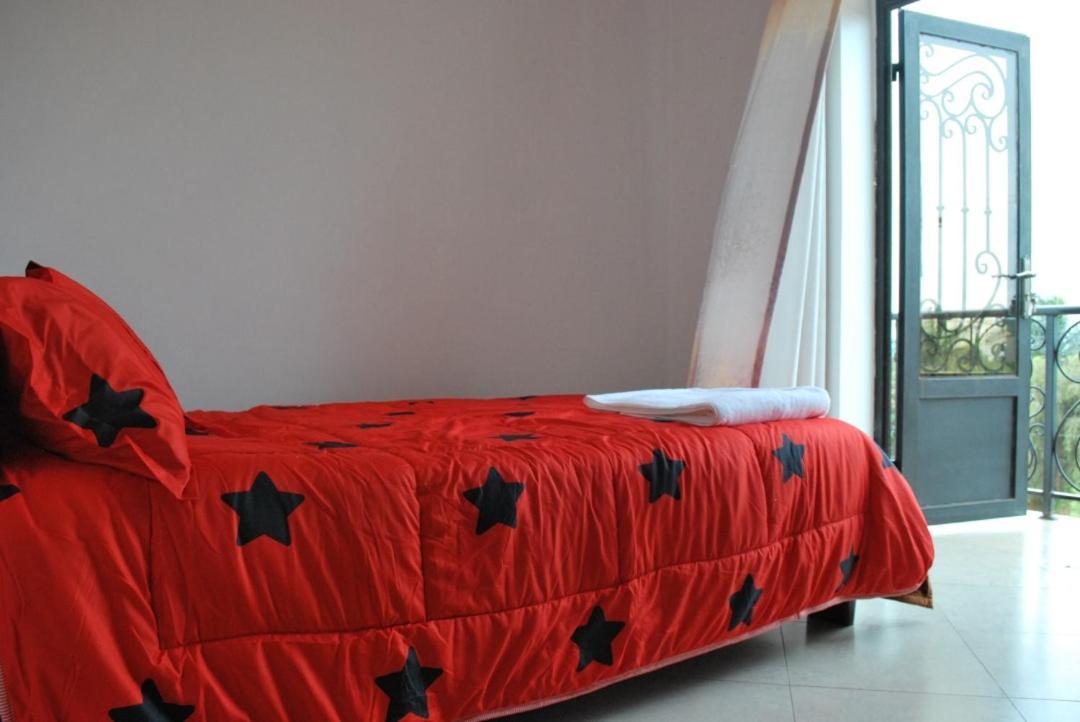 Jacuzzi City Home Кампала Экстерьер фото